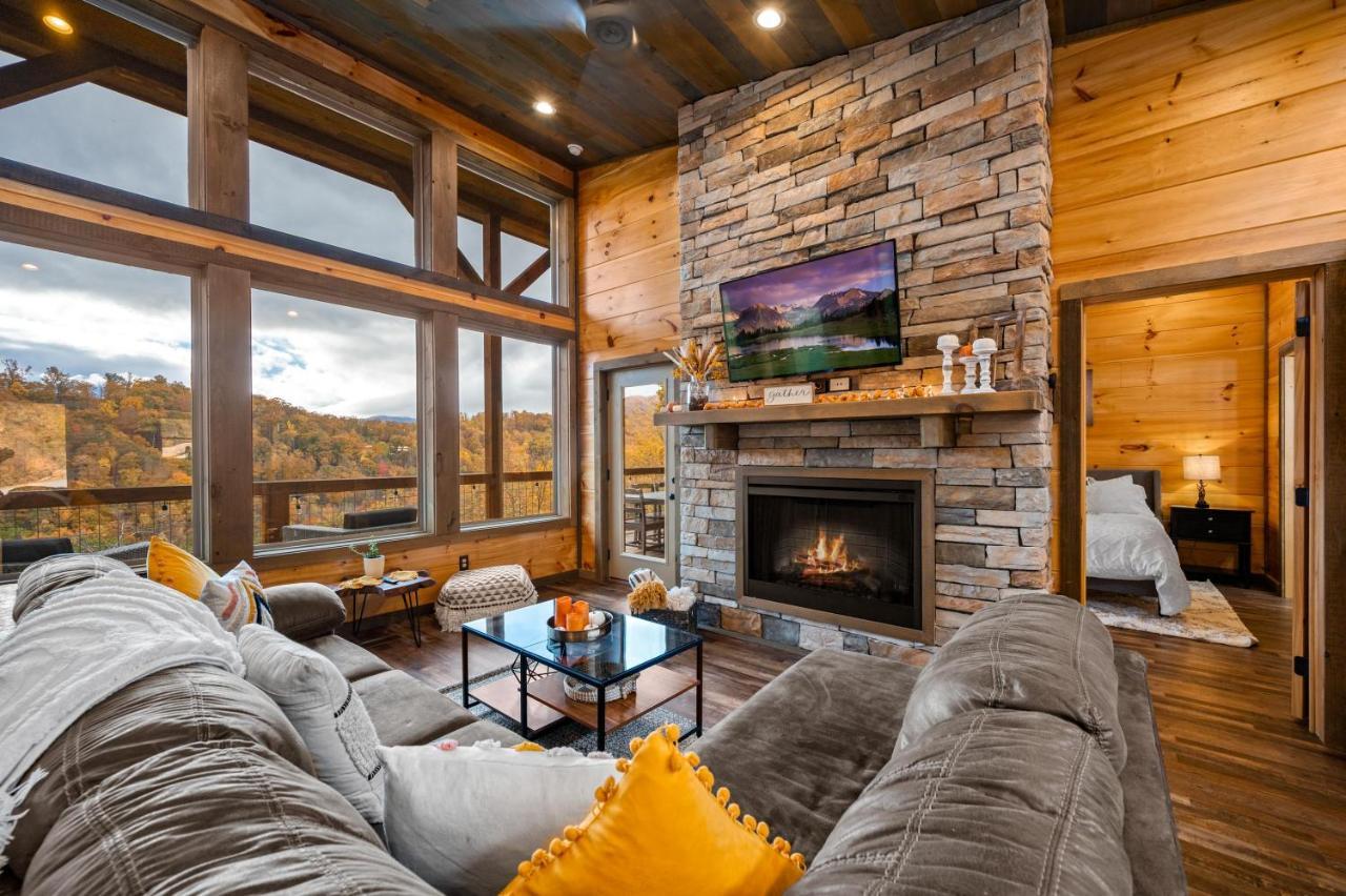 The Overlook - '21 Cabin - Gorgeous Unobstructed Views - Fire Pit Table - Gamerm - Hottub - Xbox - Lots Of Bears Гатлінбург Екстер'єр фото