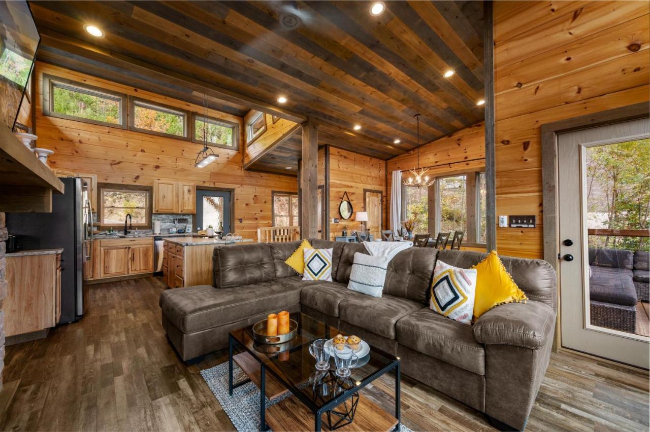 The Overlook - '21 Cabin - Gorgeous Unobstructed Views - Fire Pit Table - Gamerm - Hottub - Xbox - Lots Of Bears Гатлінбург Екстер'єр фото