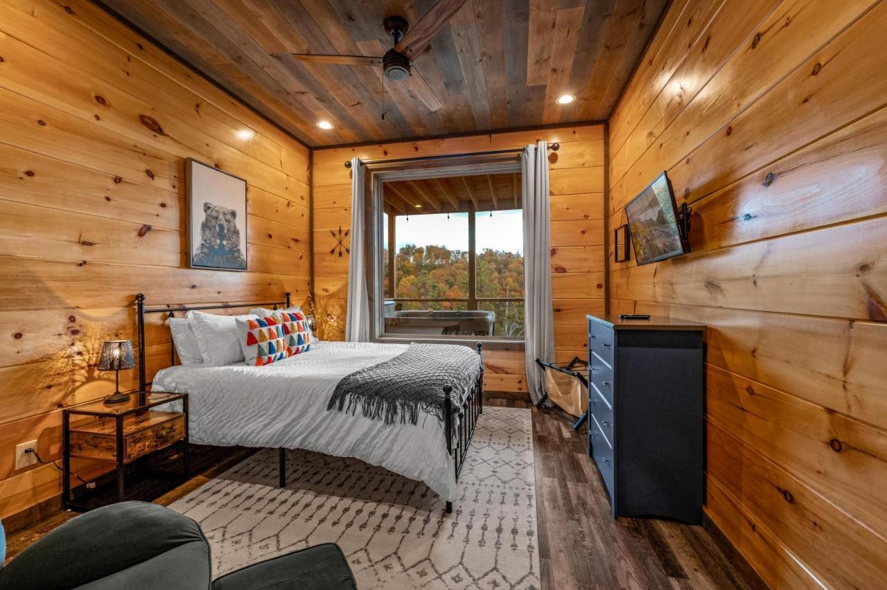 The Overlook - '21 Cabin - Gorgeous Unobstructed Views - Fire Pit Table - Gamerm - Hottub - Xbox - Lots Of Bears Гатлінбург Екстер'єр фото
