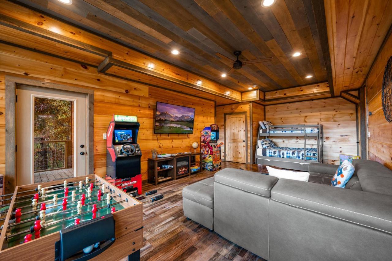 The Overlook - '21 Cabin - Gorgeous Unobstructed Views - Fire Pit Table - Gamerm - Hottub - Xbox - Lots Of Bears Гатлінбург Екстер'єр фото