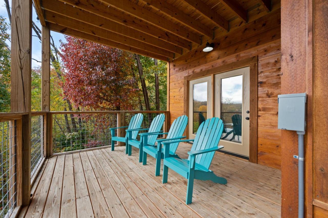 The Overlook - '21 Cabin - Gorgeous Unobstructed Views - Fire Pit Table - Gamerm - Hottub - Xbox - Lots Of Bears Гатлінбург Екстер'єр фото