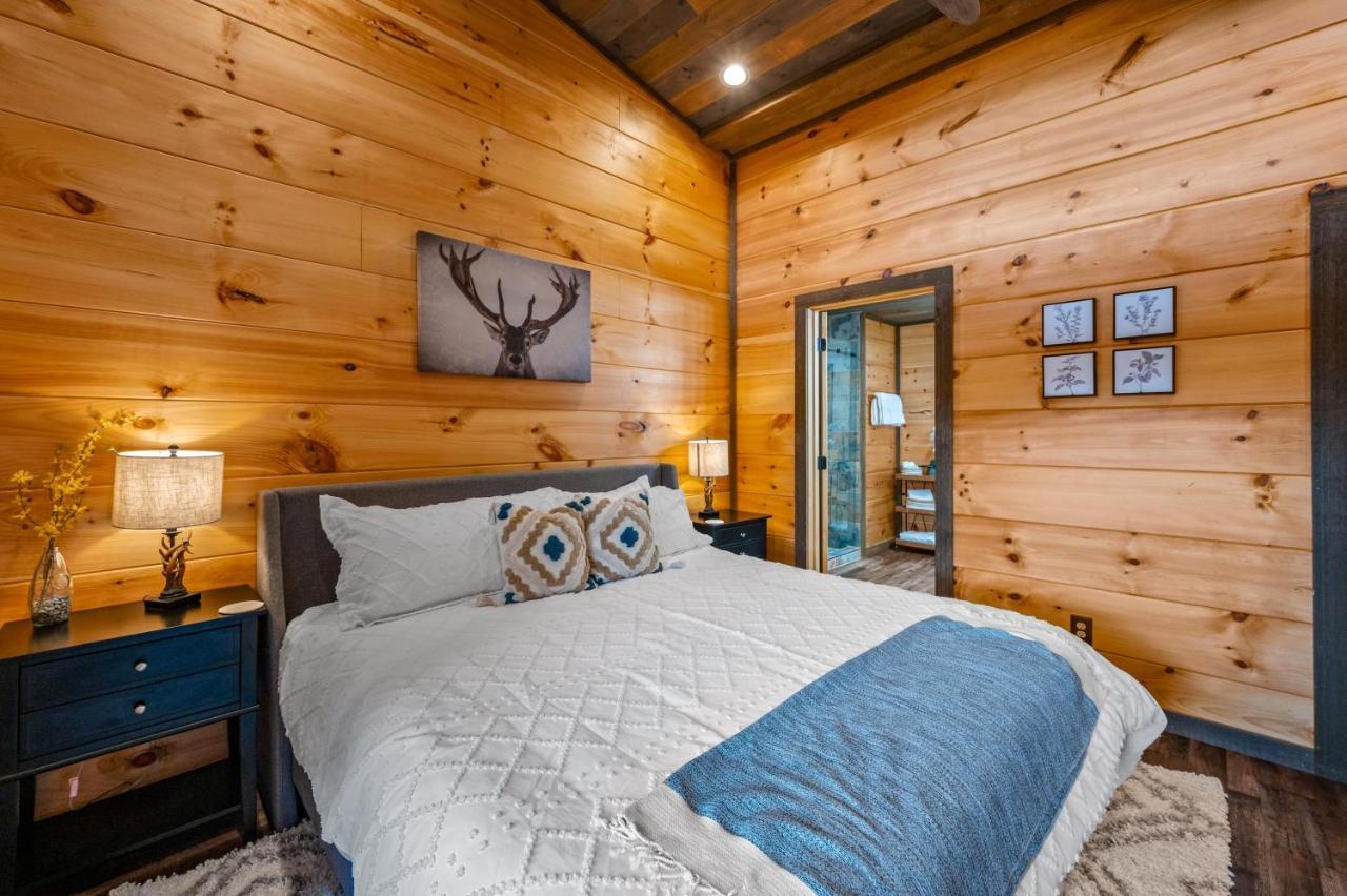 The Overlook - '21 Cabin - Gorgeous Unobstructed Views - Fire Pit Table - Gamerm - Hottub - Xbox - Lots Of Bears Гатлінбург Екстер'єр фото