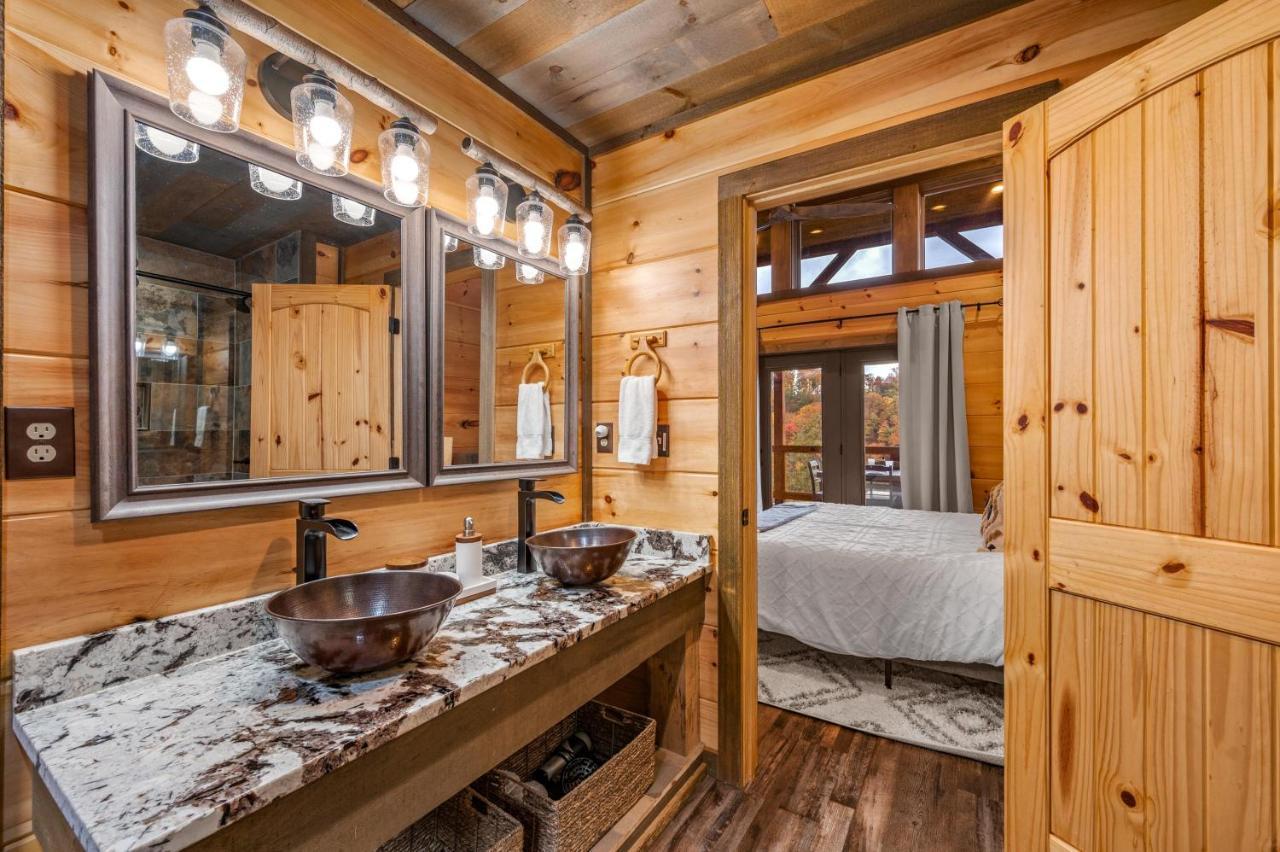 The Overlook - '21 Cabin - Gorgeous Unobstructed Views - Fire Pit Table - Gamerm - Hottub - Xbox - Lots Of Bears Гатлінбург Екстер'єр фото