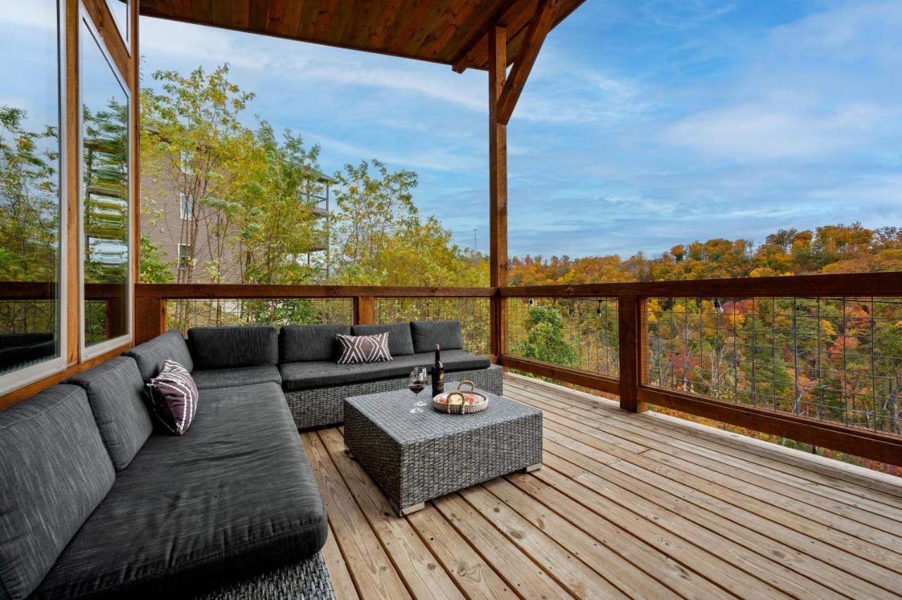 The Overlook - '21 Cabin - Gorgeous Unobstructed Views - Fire Pit Table - Gamerm - Hottub - Xbox - Lots Of Bears Гатлінбург Екстер'єр фото