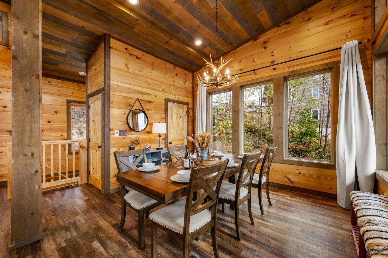 The Overlook - '21 Cabin - Gorgeous Unobstructed Views - Fire Pit Table - Gamerm - Hottub - Xbox - Lots Of Bears Гатлінбург Екстер'єр фото
